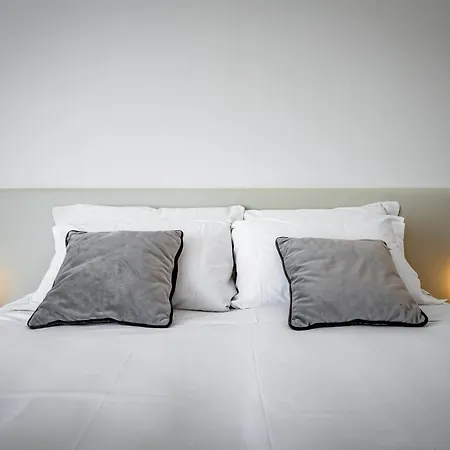 Yd Aleardi Luminous And Comfy Appartement