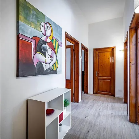 Yd Aleardi Luminous And Comfy Appartement